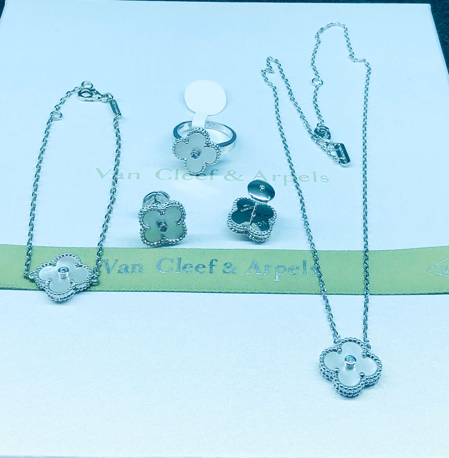ACCESORY 42 - 24HEARTZ