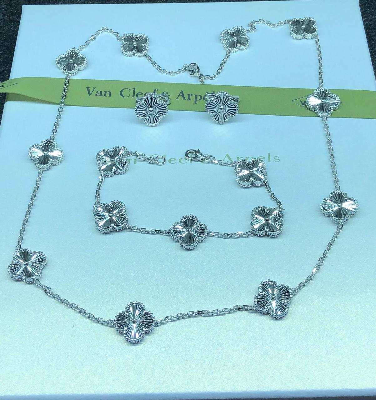 ACCESORY 69 - 24HEARTZ