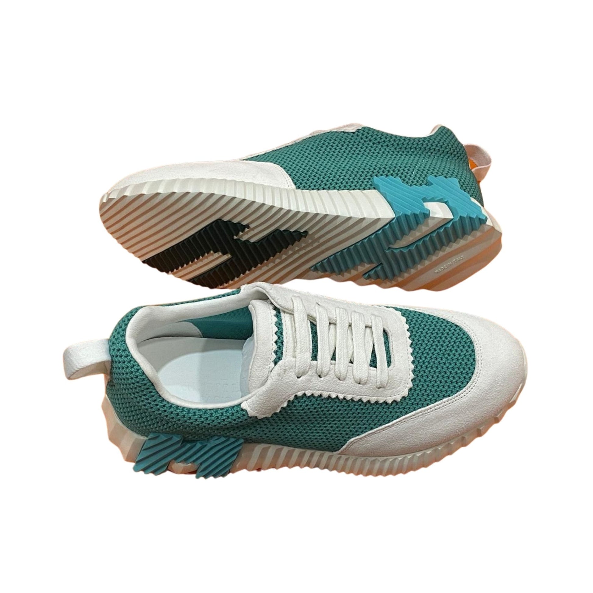 w shoes 7 - 24HEARTZ